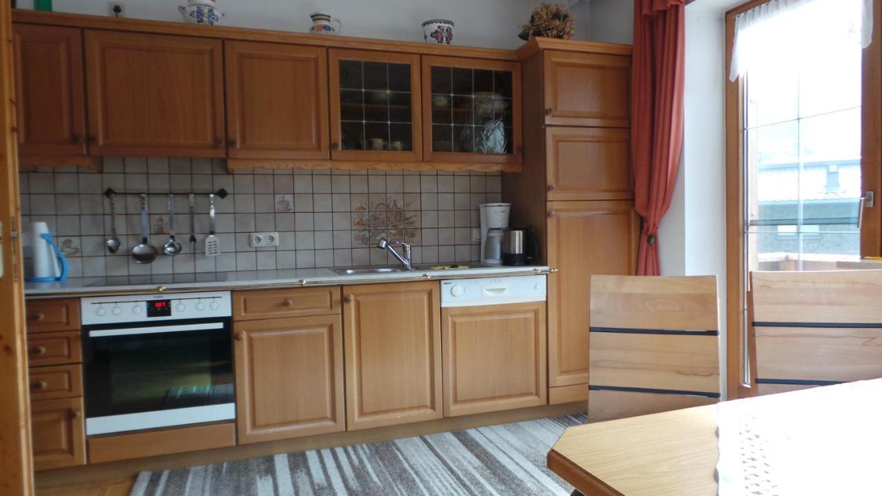 Sonnenappartement Mayrhofen Rum bild