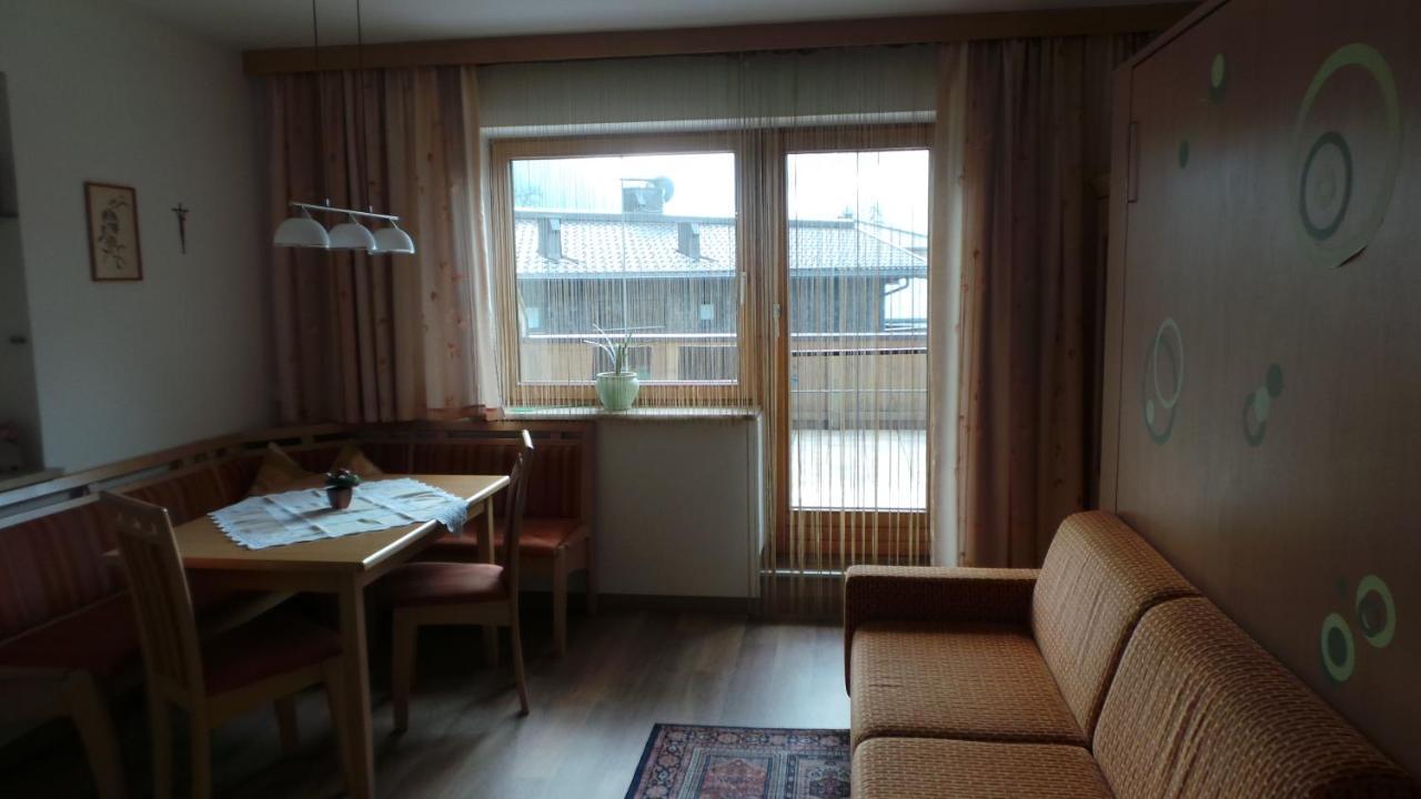 Sonnenappartement Mayrhofen Rum bild